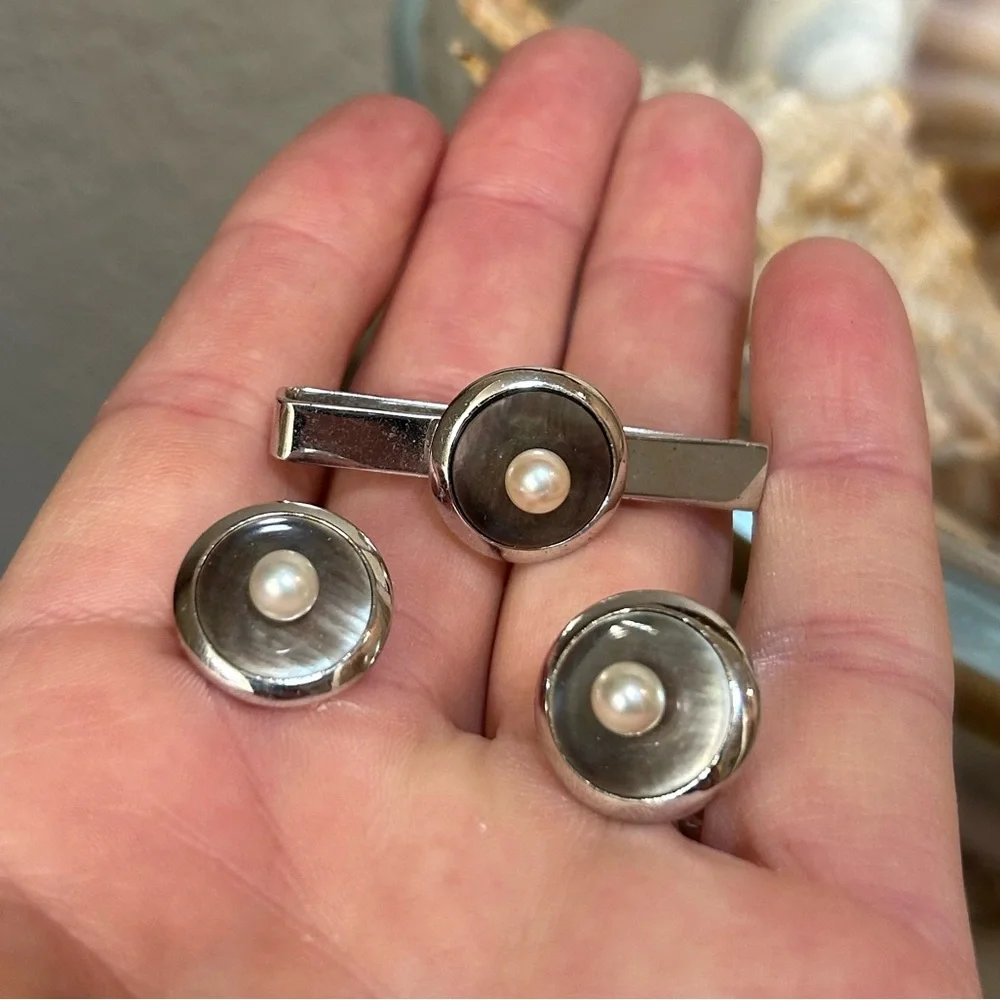 Vintage 1950's Sterling Silver & Pearl Tie Pin and Cuff Links in mother of pearl